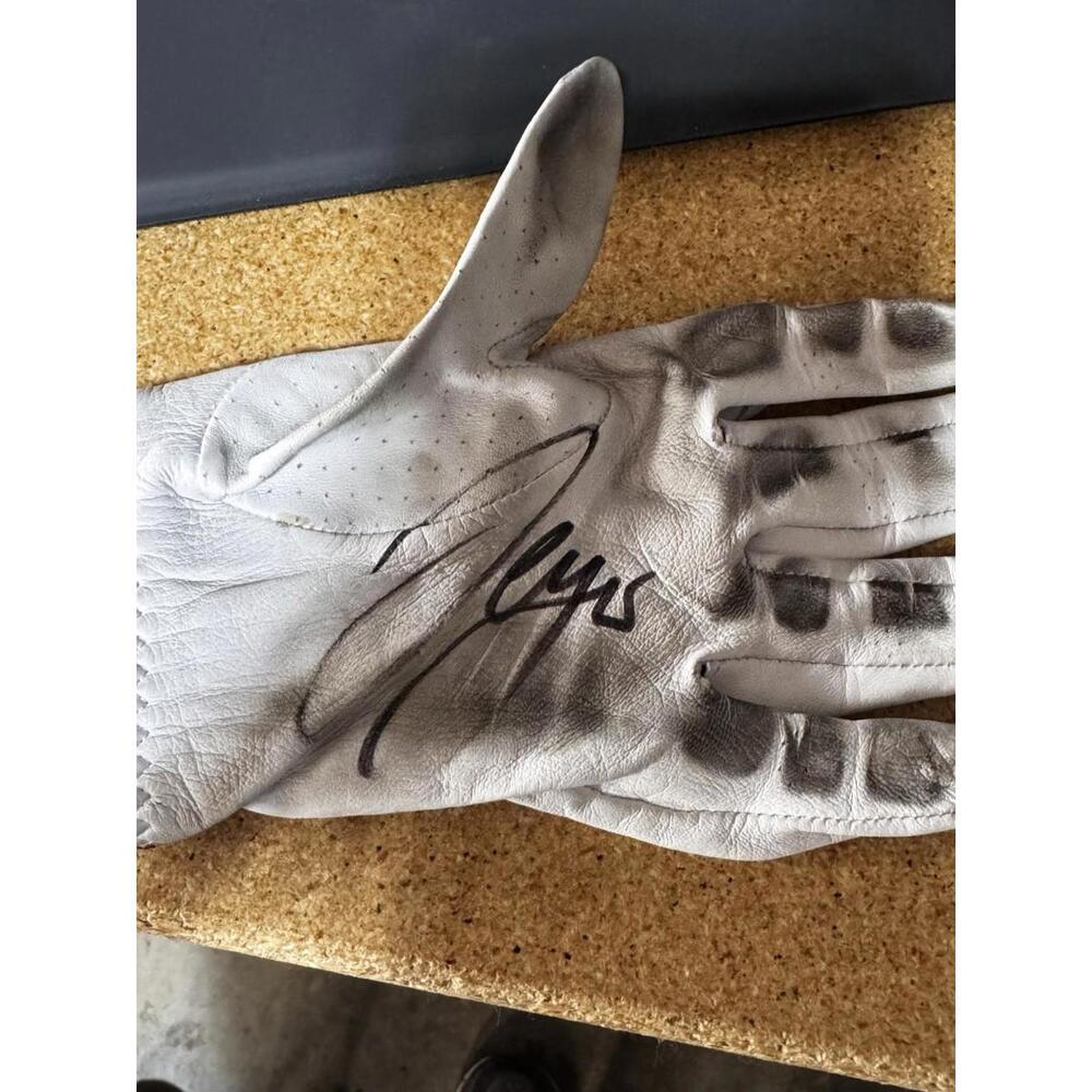 Signed Sergio Garcia Glove